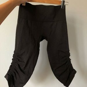 In The Flow Crop Leggings